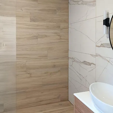 Apartmán Stunning In With Wifi Pirovac