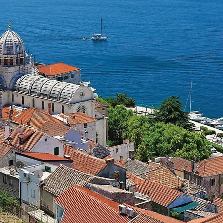 Apartmán Stunning In With Wifi Pirovac