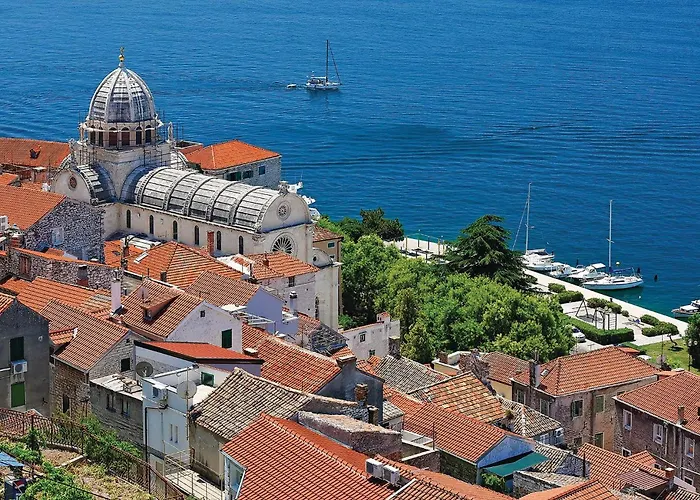 Appartement Stunning In With Wifi Pirovac